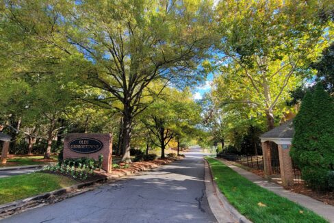 6733-Constitution-Ln-Charlotte-NC-28210-7