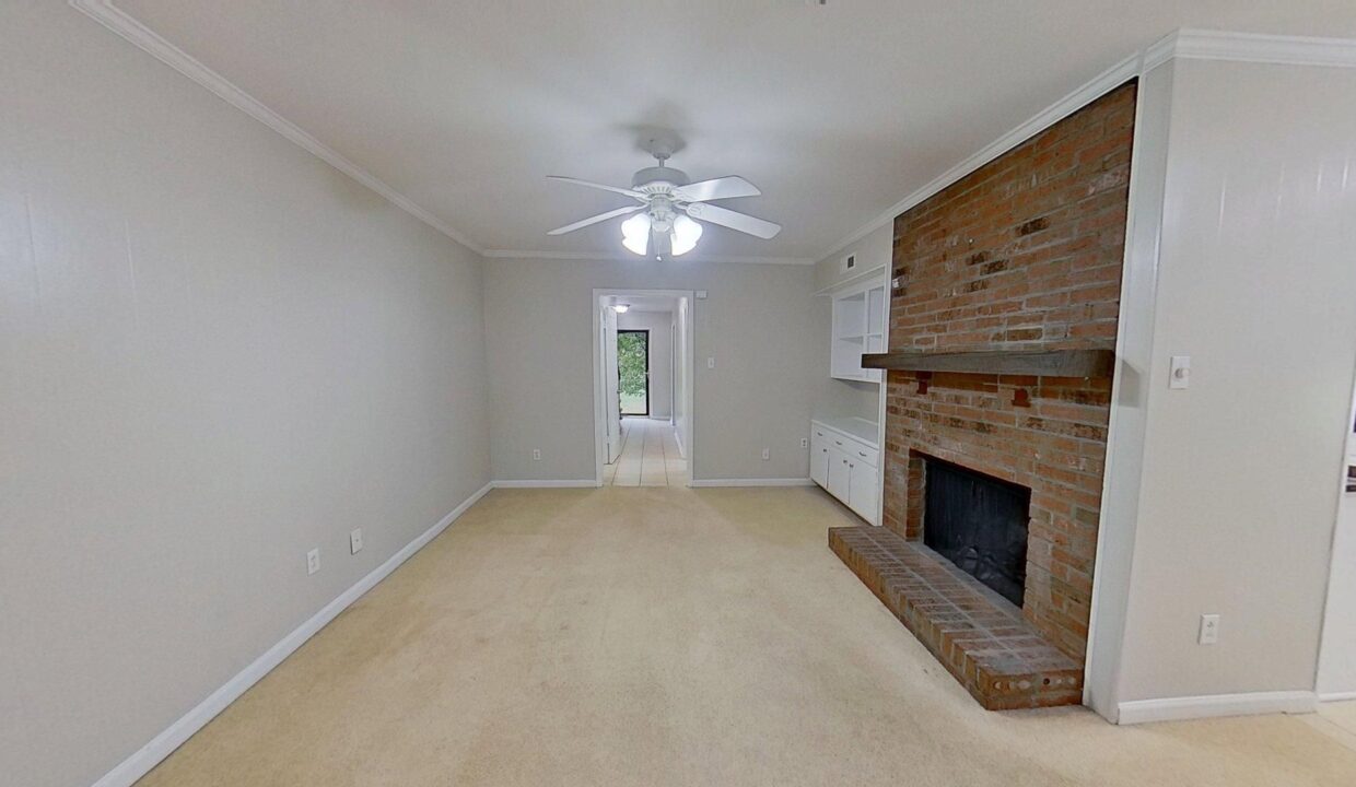 6733-Constitution-Ln-Charlotte-NC-28210-8