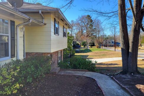 1020-Wofford-Ln-Raleigh-NC-27609-18