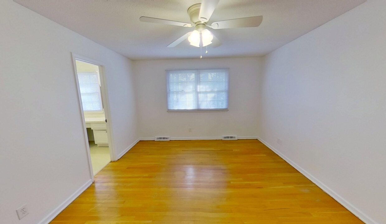 1020-Wofford-Ln-Raleigh-NC-27609-22