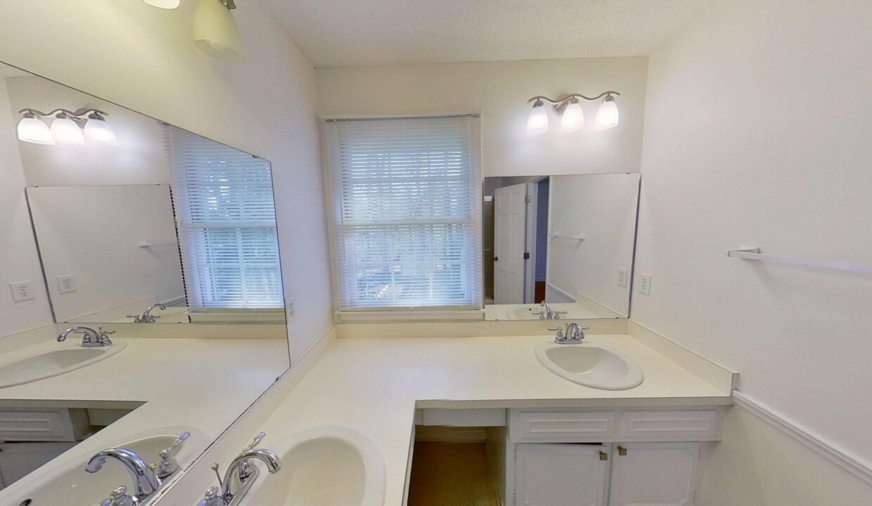 1020-Wofford-Ln-Raleigh-NC-27609-24