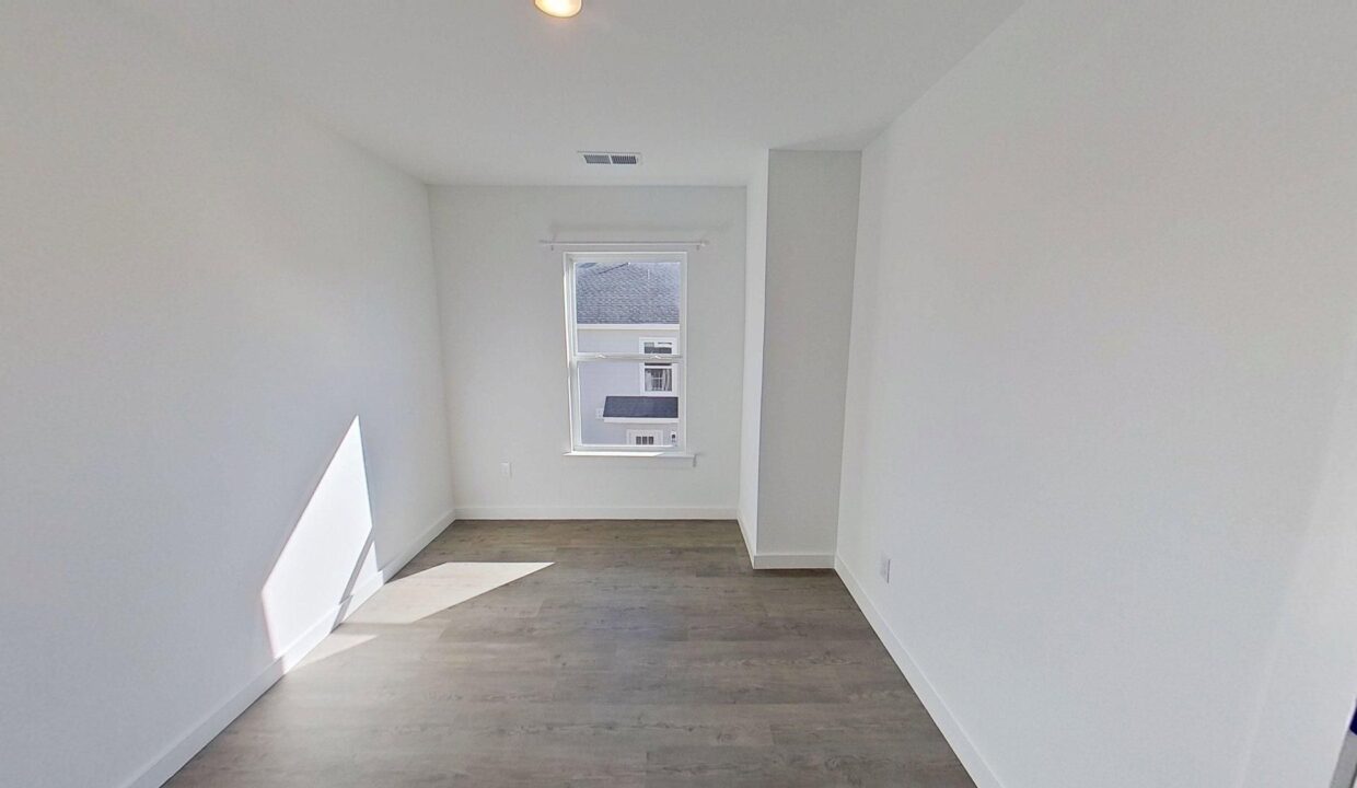 14-Catawba-Ave-B-Greenville-SC-29611-25