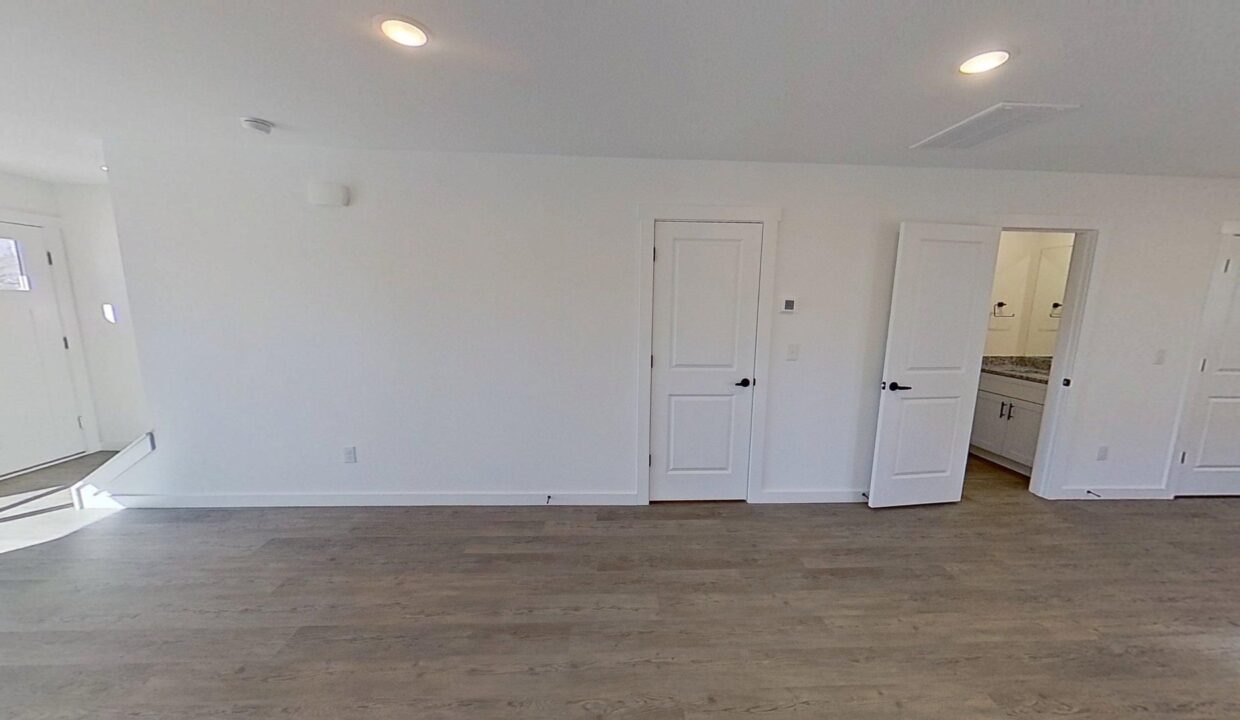 14-Catawba-Ave-B-Greenville-SC-29611-8