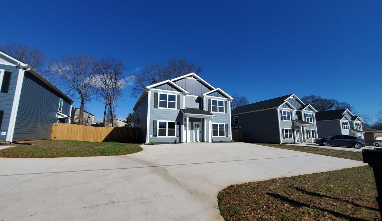 16-Catawba-Ave-B-Greenville-SC-29611-3
