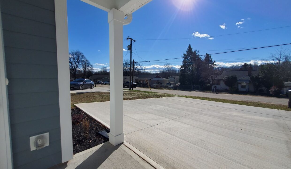 16-Catawba-Ave-B-Greenville-SC-29611-5