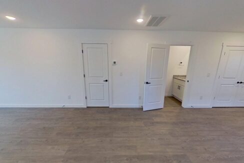 16-Catawba-Ave-B-Greenville-SC-29611-8