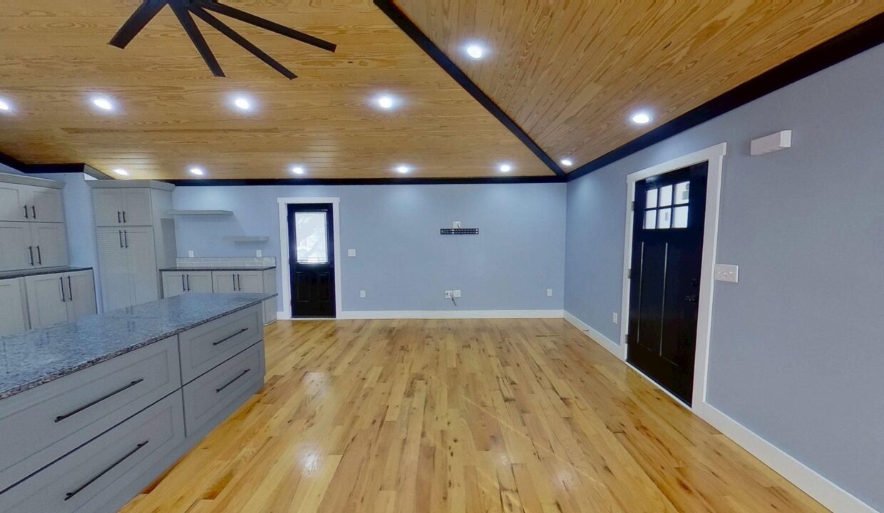 208-N-Sunset-Dr-Winston-Salem-NC-27101-10