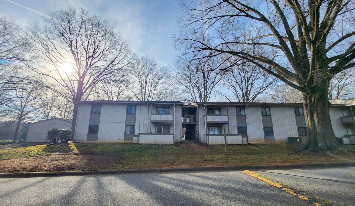 2240-Sunderland-Rd-71N-Winston-Salem-NC-27103-10