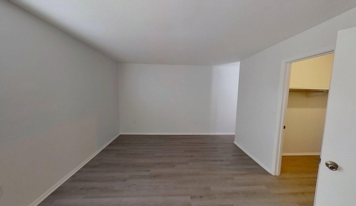 2240-Sunderland-Rd-71N-Winston-Salem-NC-27103-23