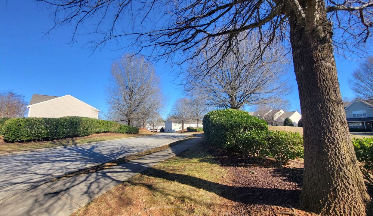 2660-Halle-Ann-Cir-Winston-Salem-NC-27103-11