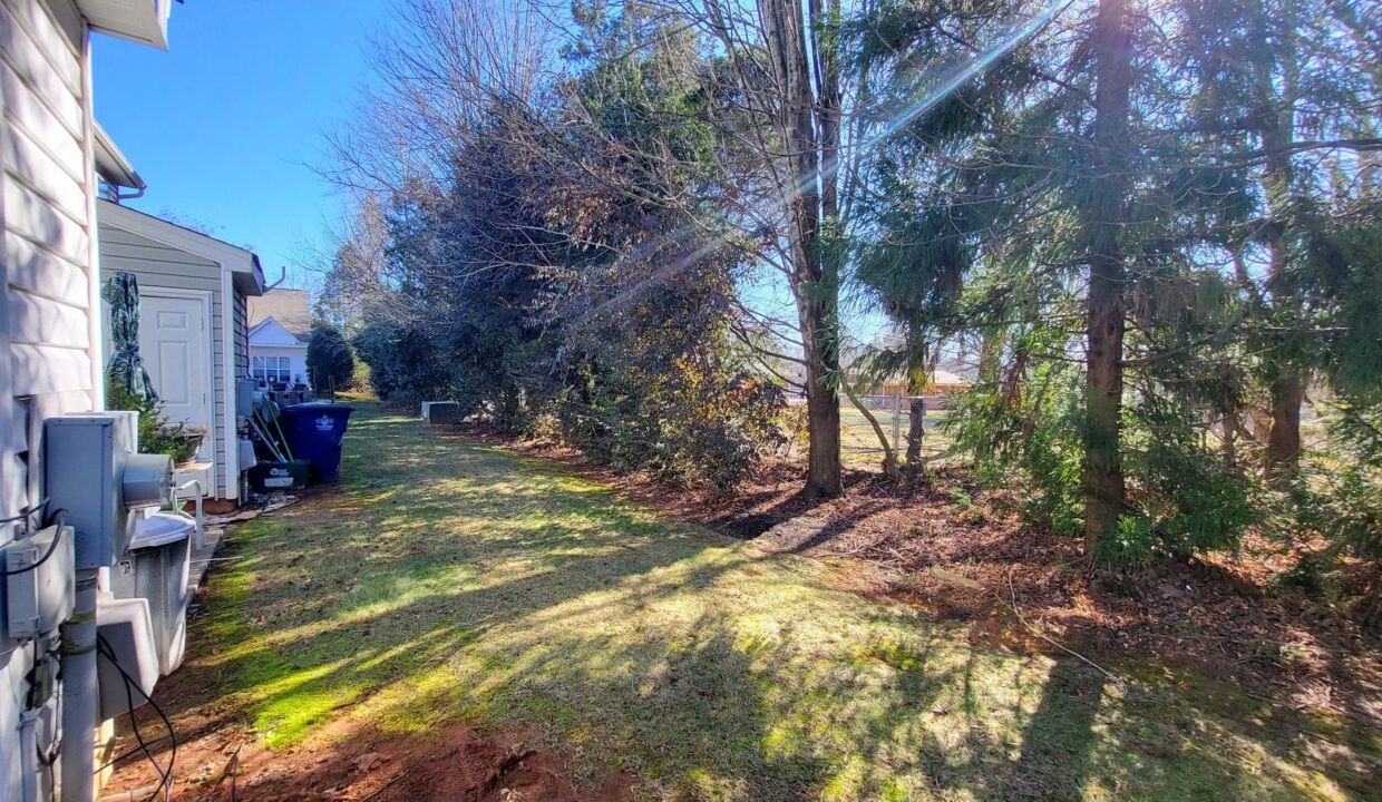 2660-Halle-Ann-Cir-Winston-Salem-NC-27103-9