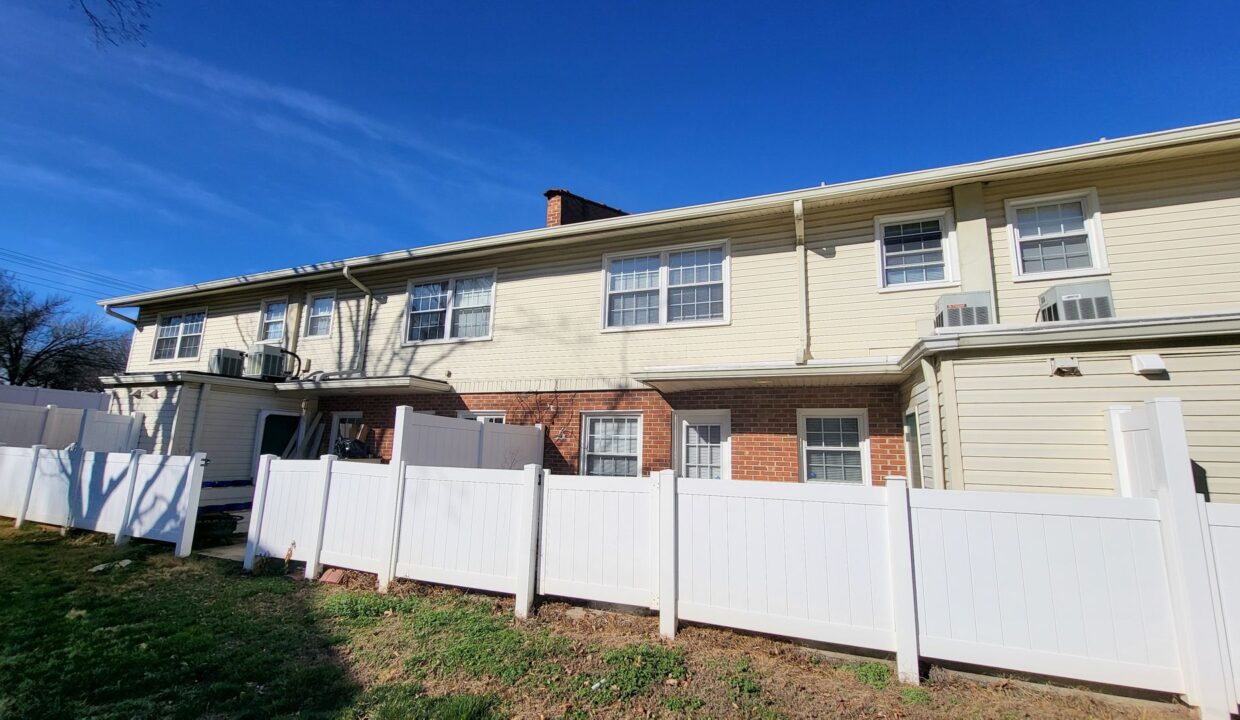 422-Muirs-Chapel-Rd-Greensboro-NC-27410-13