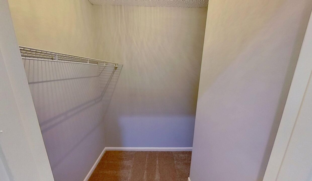 422-Muirs-Chapel-Rd-Greensboro-NC-27410-16