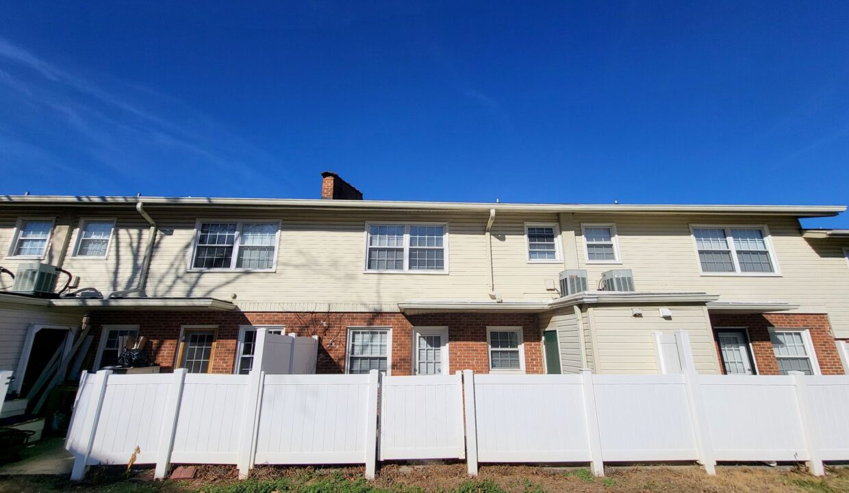 422-Muirs-Chapel-Rd-Greensboro-NC-27410-19