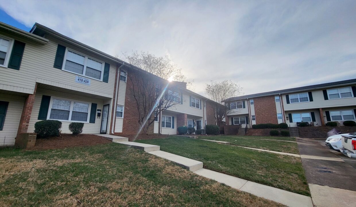 422-Muirs-Chapel-Rd-Greensboro-NC-27410-21