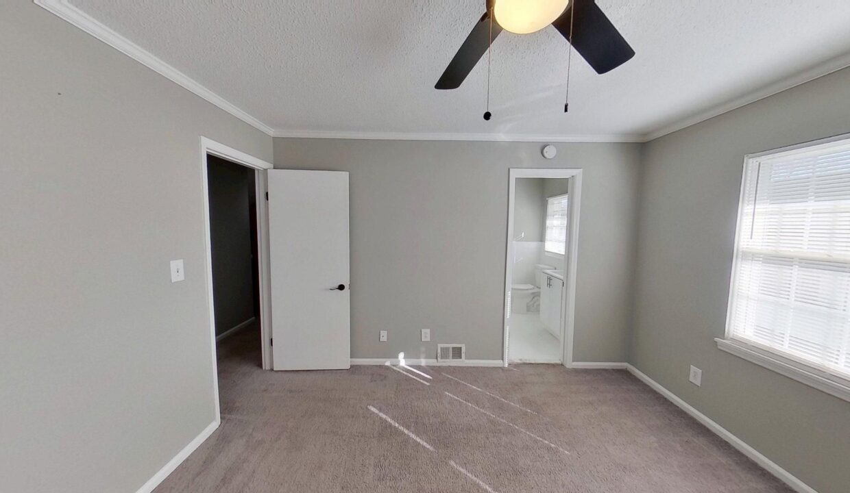 422-Muirs-Chapel-Rd-Greensboro-NC-27410-23