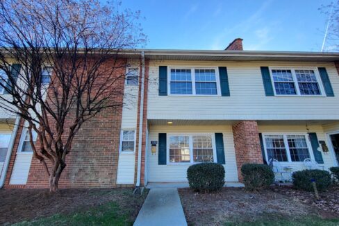 422-Muirs-Chapel-Rd-Greensboro-NC-27410-7