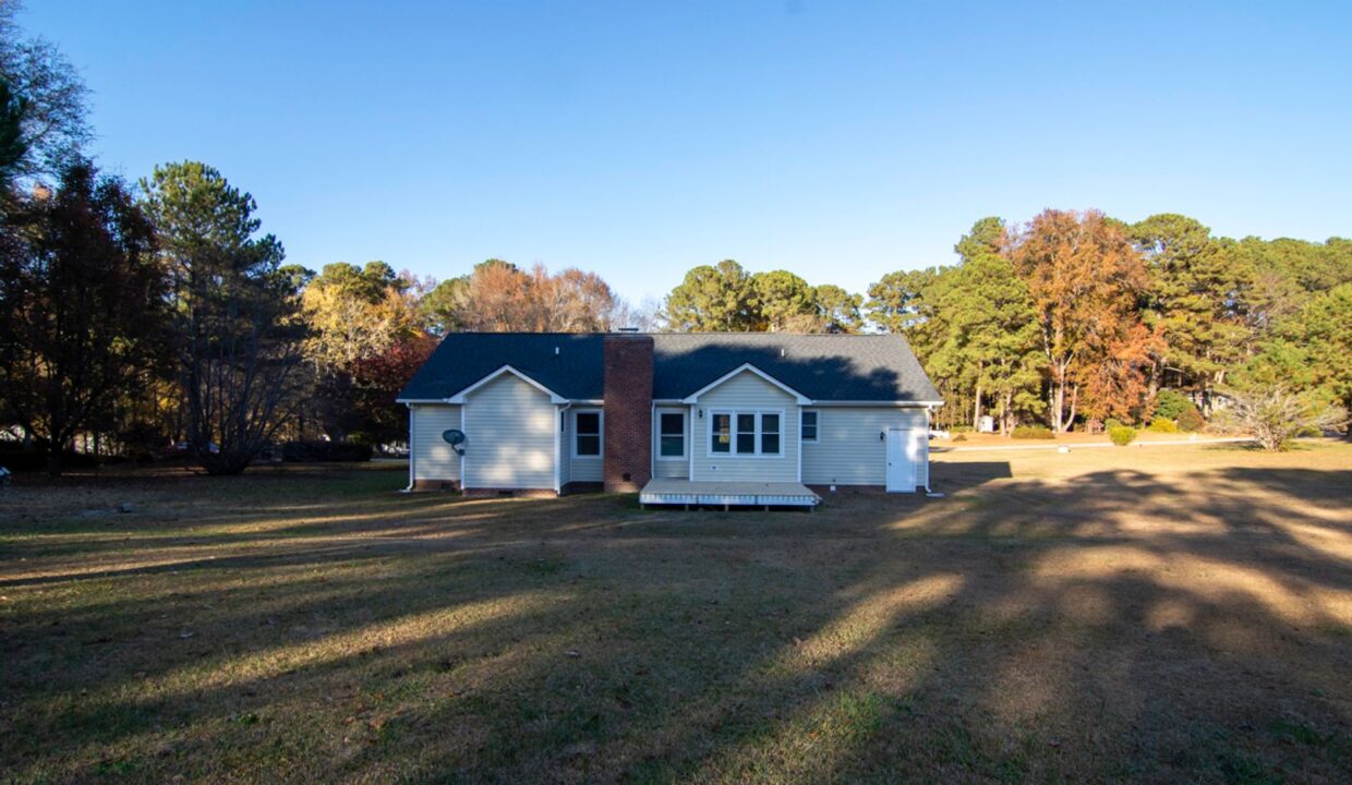 112-Stonehenge-Dr-Clayton-NC-27520-17