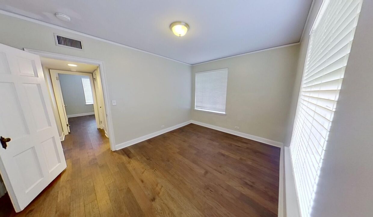 1700-N-Elm-St-Q1-Greensboro-NC-27408-11