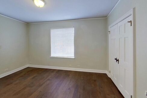 1700-N-Elm-St-Q1-Greensboro-NC-27408-25