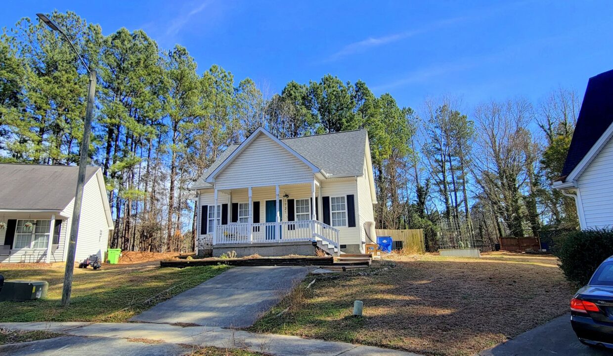 1721-E-Lenoir-St-Raleigh-NC-27610-11