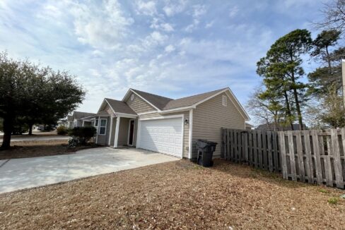 2039-Southern-Pine-Dr-Leland-NC-28451-9