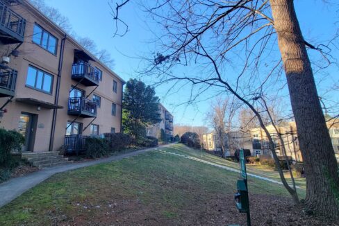 2425-Vail-Ave-A19-Charlotte-NC-28207-10