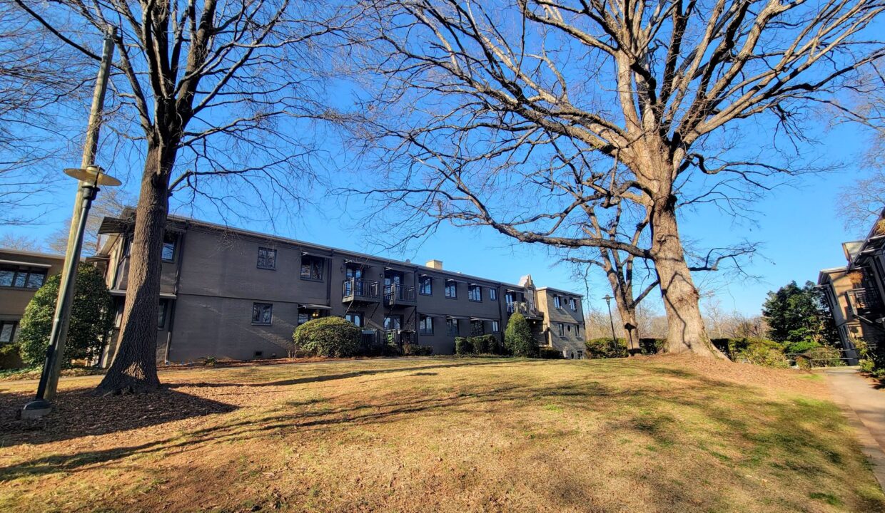 2425-Vail-Ave-A19-Charlotte-NC-28207-13