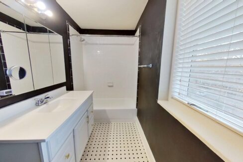 2425-Vail-Ave-A19-Charlotte-NC-28207-16