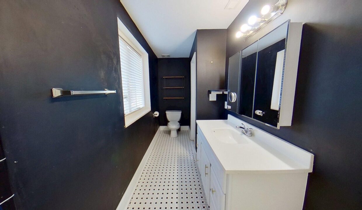 2425-Vail-Ave-A19-Charlotte-NC-28207-18