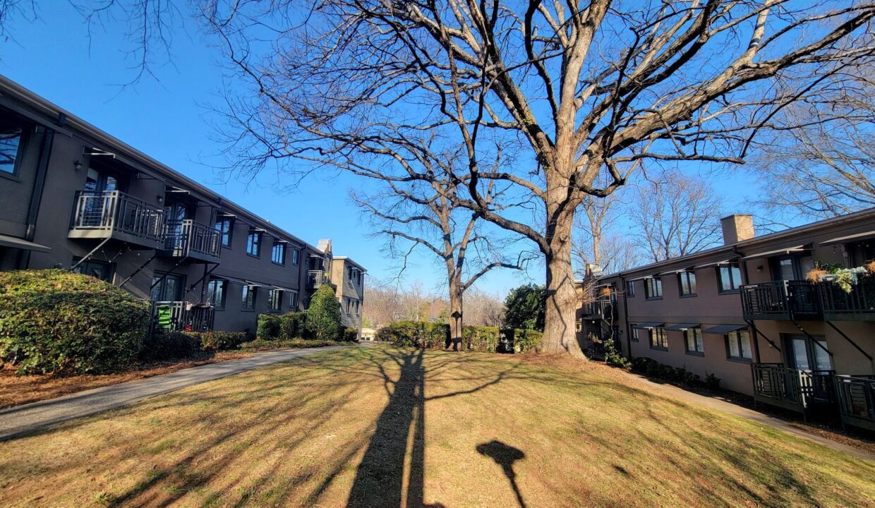 2425-Vail-Ave-A19-Charlotte-NC-28207-25