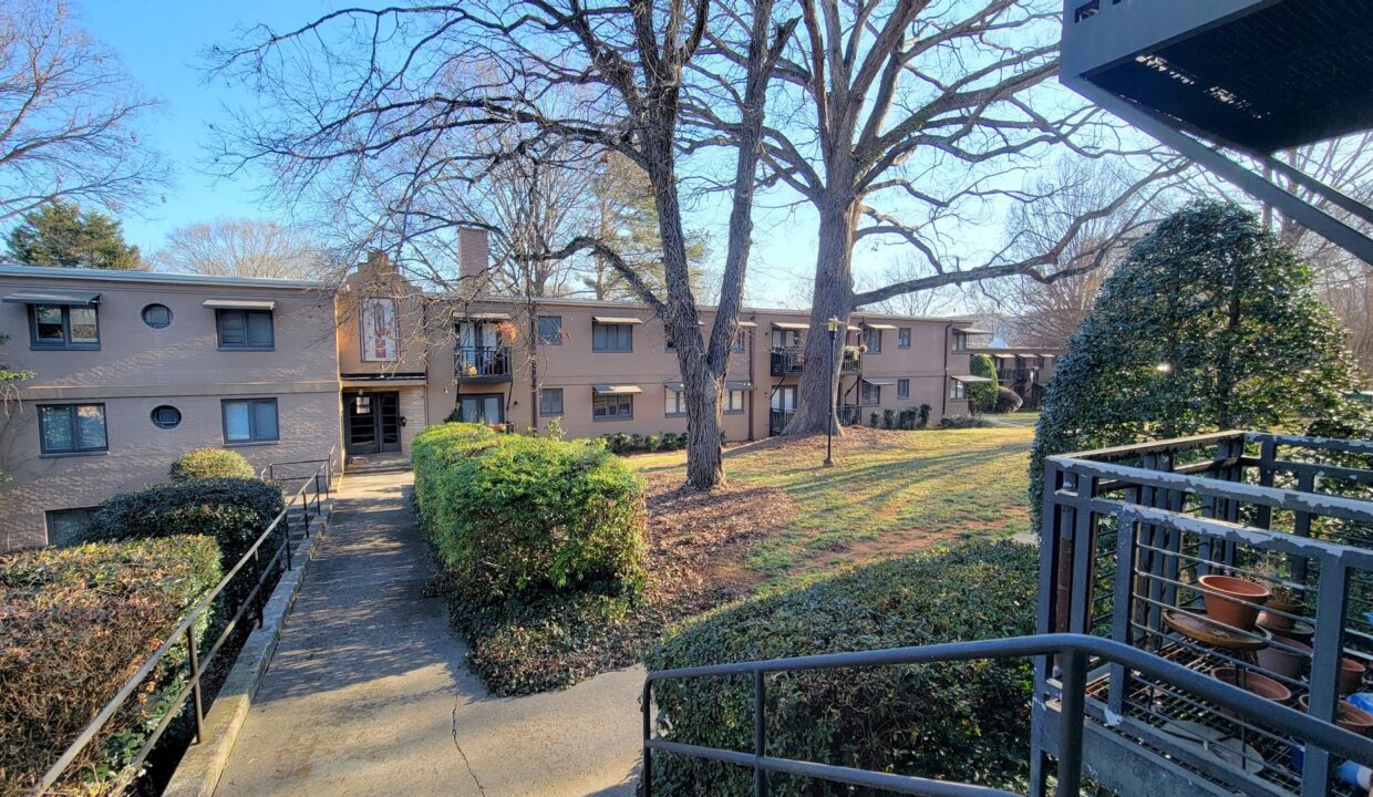 2425-Vail-Ave-A19-Charlotte-NC-28207-7