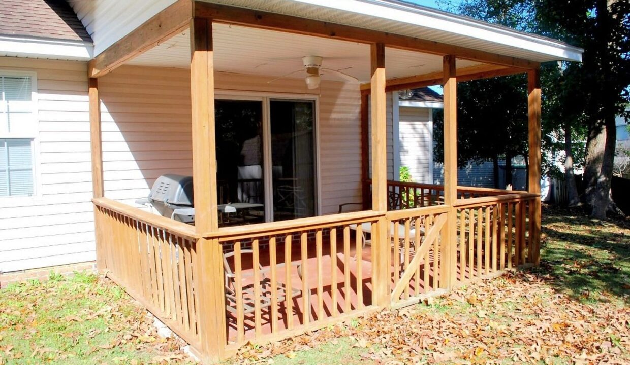 2800-Berry-Patch-Ct-Castle-Hayne-NC-28429-16