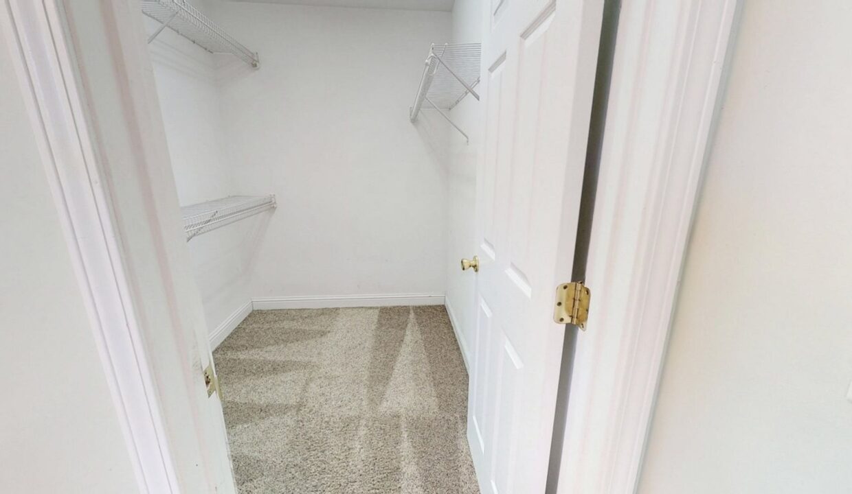 2800-Berry-Patch-Ct-Castle-Hayne-NC-28429-23