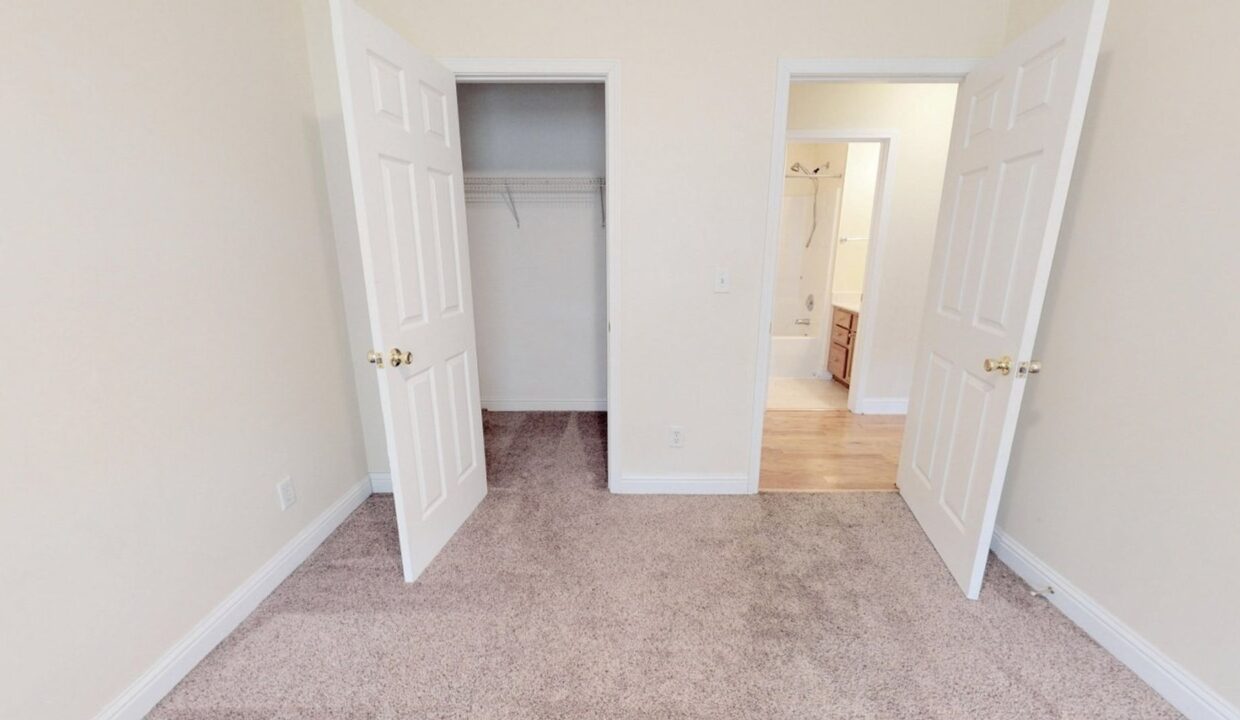 2800-Berry-Patch-Ct-Castle-Hayne-NC-28429-29