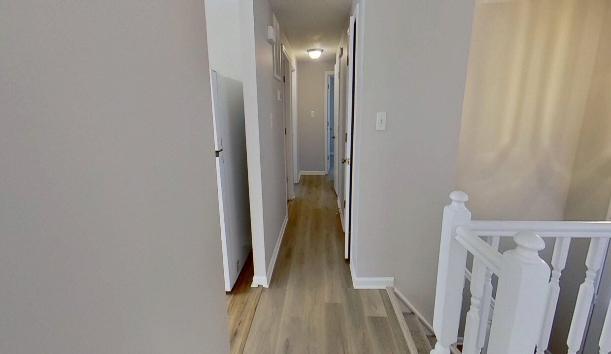 10932-Magenta-Ln-Charlotte-NC-28262-11