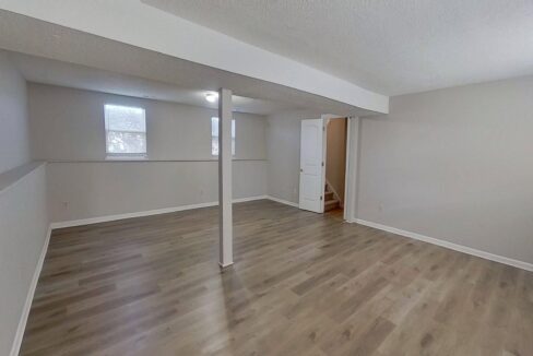 10932-Magenta-Ln-Charlotte-NC-28262-19