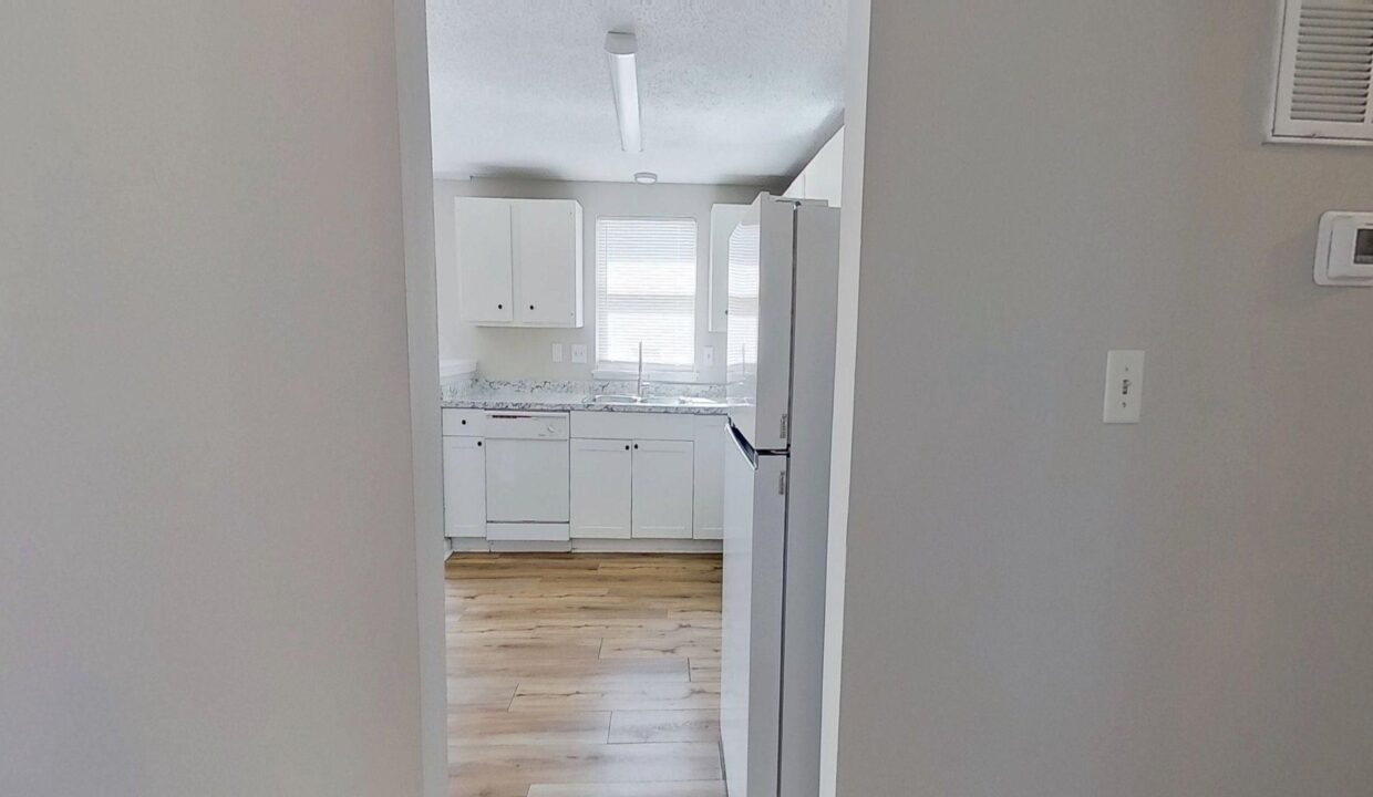 10932-Magenta-Ln-Charlotte-NC-28262-22