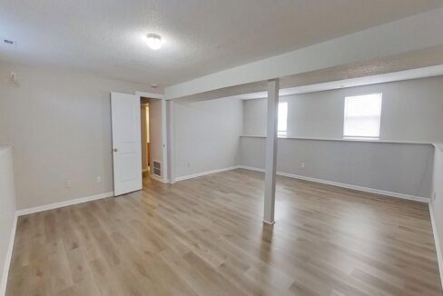 10932-Magenta-Ln-Charlotte-NC-28262-3