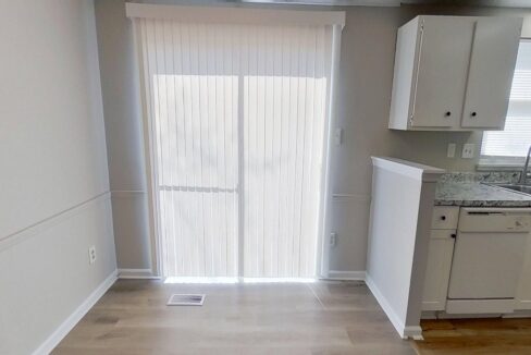 10932-Magenta-Ln-Charlotte-NC-28262-4