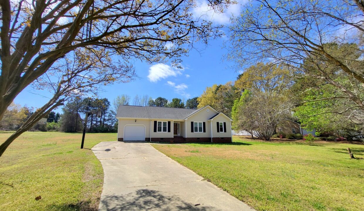 112-Stonehenge-Dr-Clayton-NC-27520-21