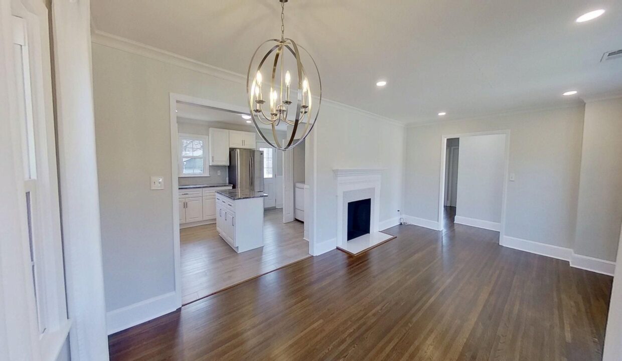 1200-Dresden-Dr-W-Charlotte-NC-28205-10