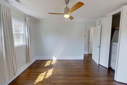 1200-Dresden-Dr-W-Charlotte-NC-28205-22