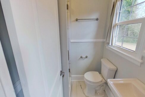 1200-Dresden-Dr-W-Charlotte-NC-28205-30