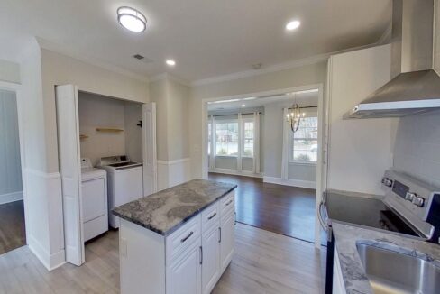 1200-Dresden-Dr-W-Charlotte-NC-28205-8