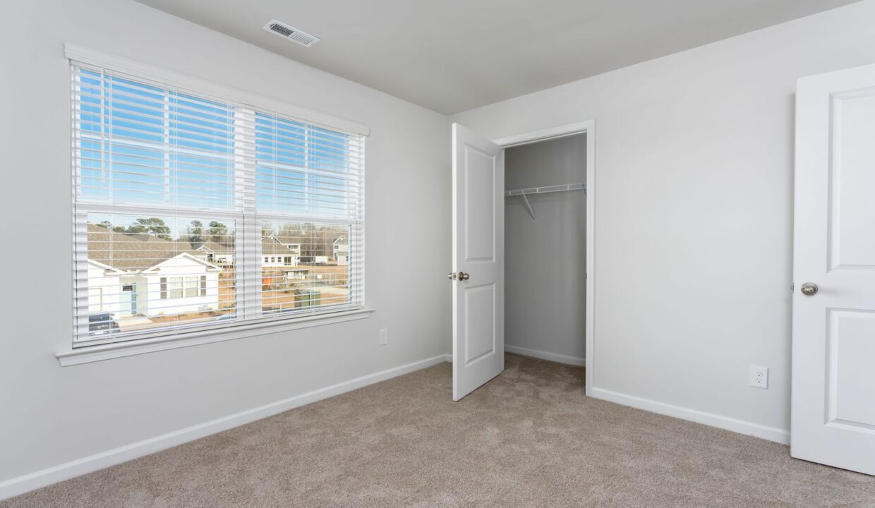 179-N-Farmhouse-Dr-Wilmington-NC-28411-31