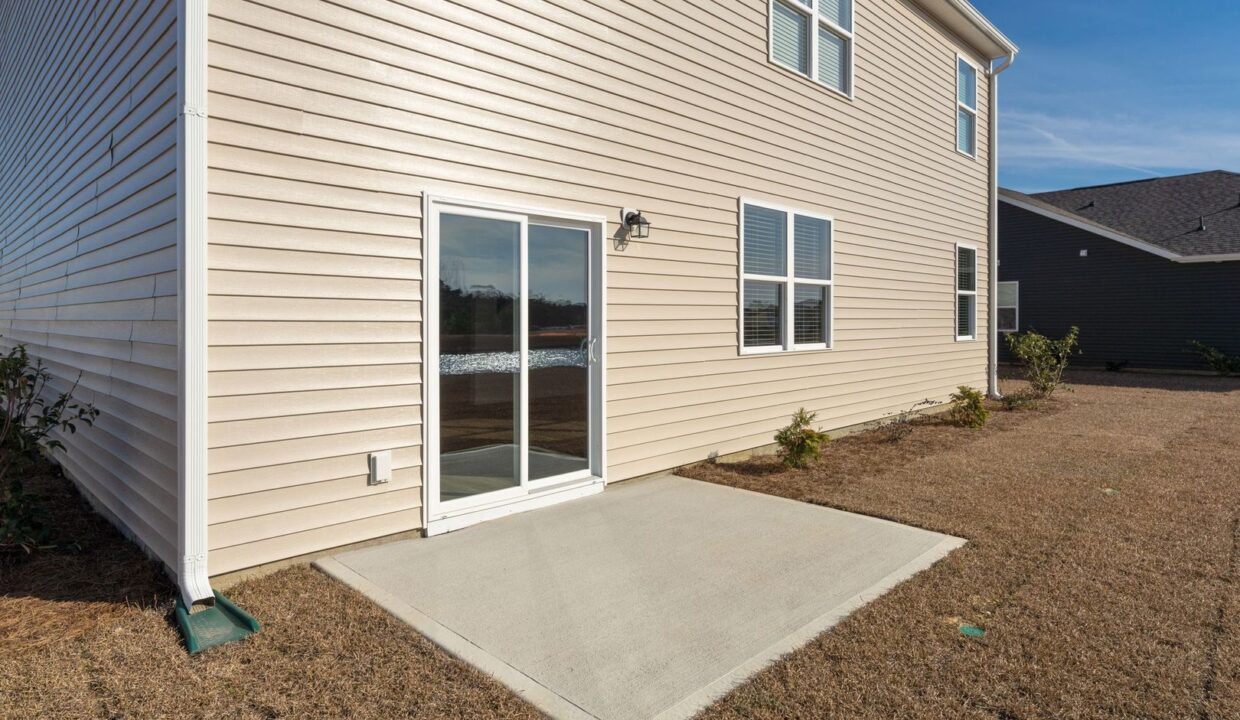 179-N-Farmhouse-Dr-Wilmington-NC-28411-32