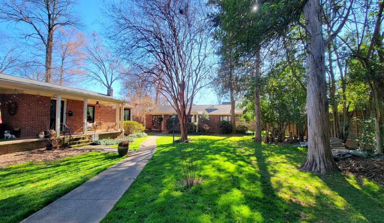 2408-Providence-Rd-5-Charlotte-NC-28211-18