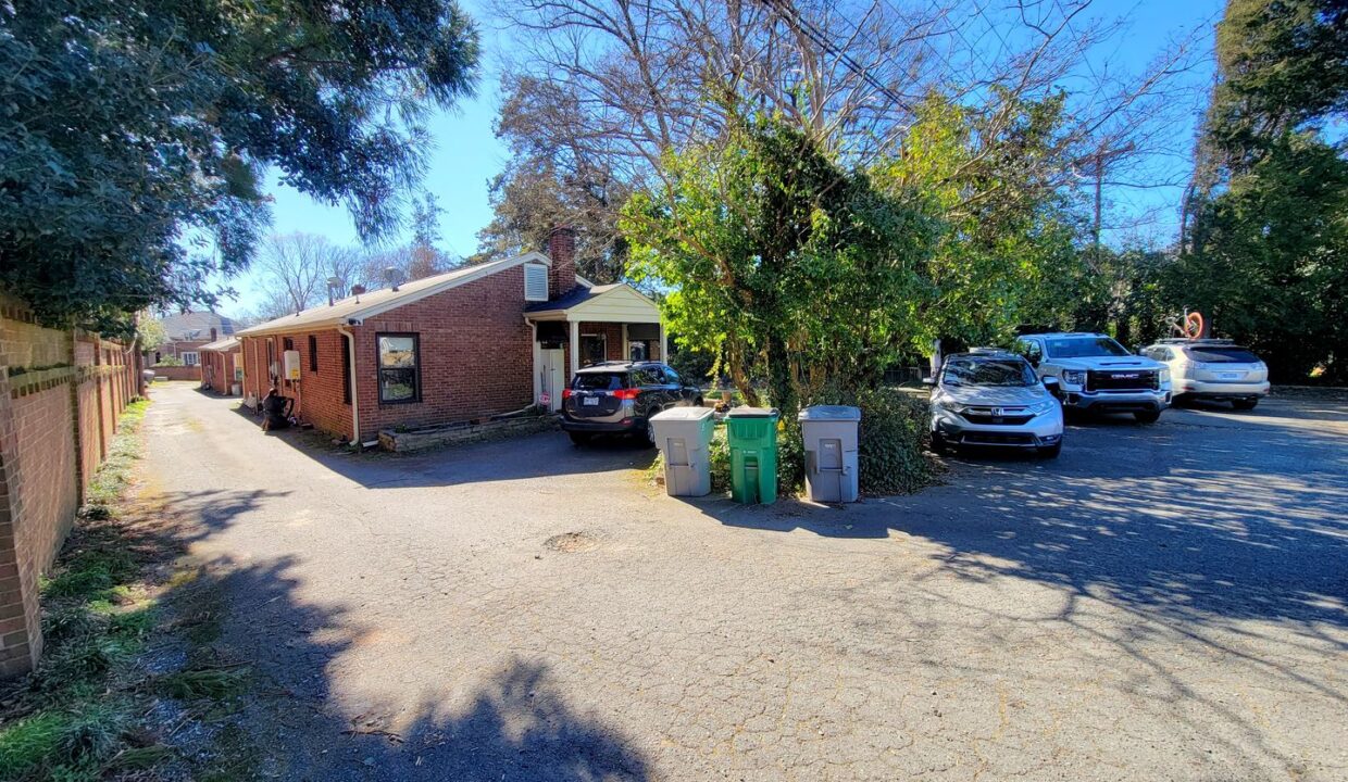 2408-Providence-Rd-5-Charlotte-NC-28211-5