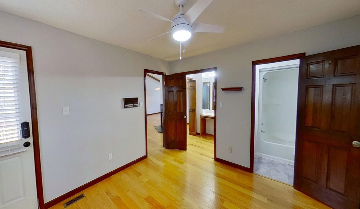 4711-Highview-Place-Raleigh-NC-27606-24